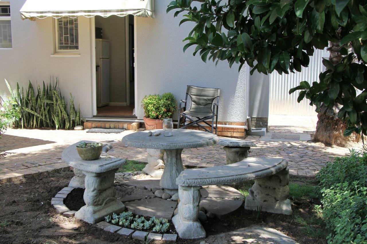 Olive Tree Private Rooms In Stellenbosch- No Load Shedding 외부 사진