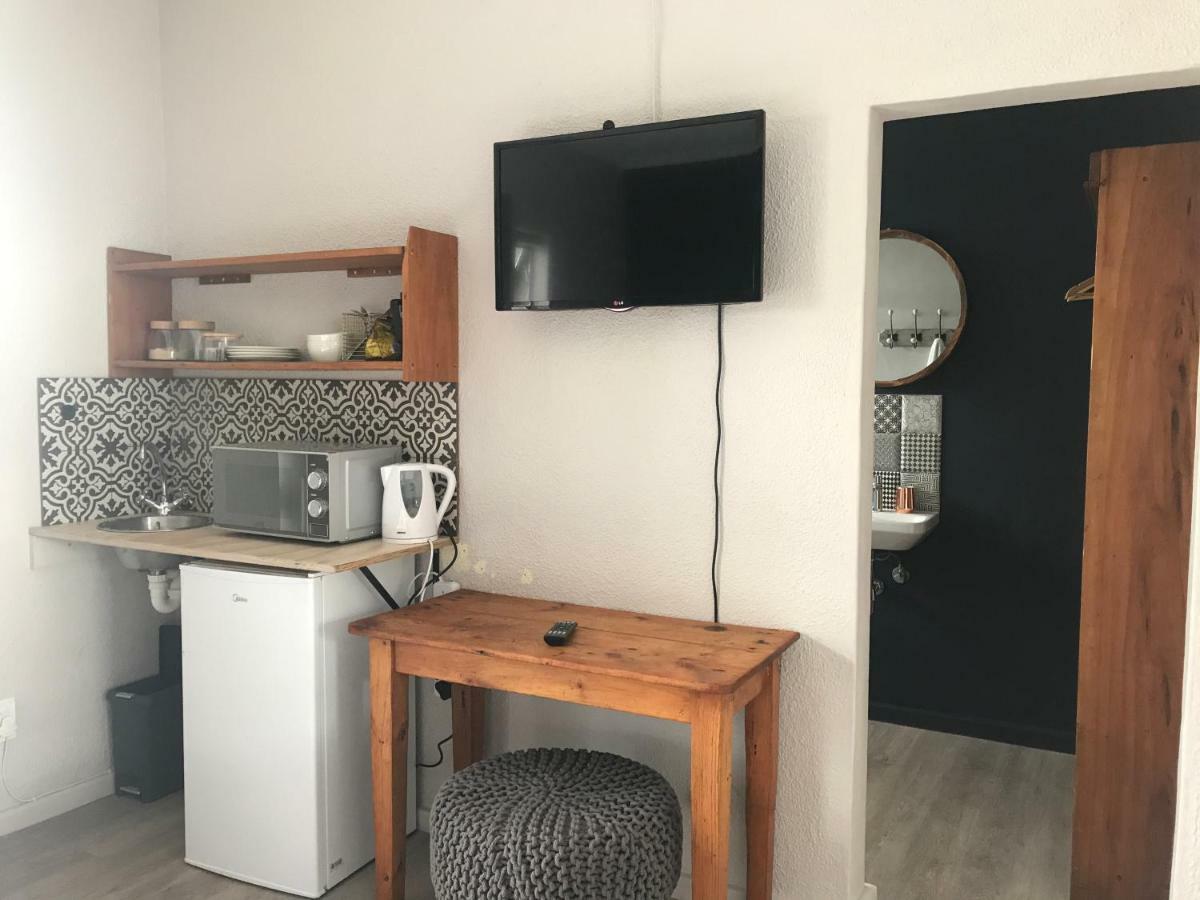Olive Tree Private Rooms In Stellenbosch- No Load Shedding 외부 사진